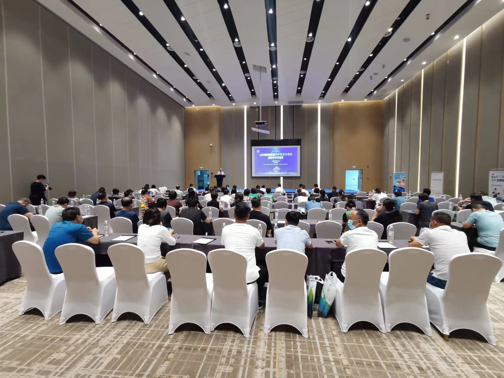 1659442432575022345.jpg 1659442432575022345.jpg