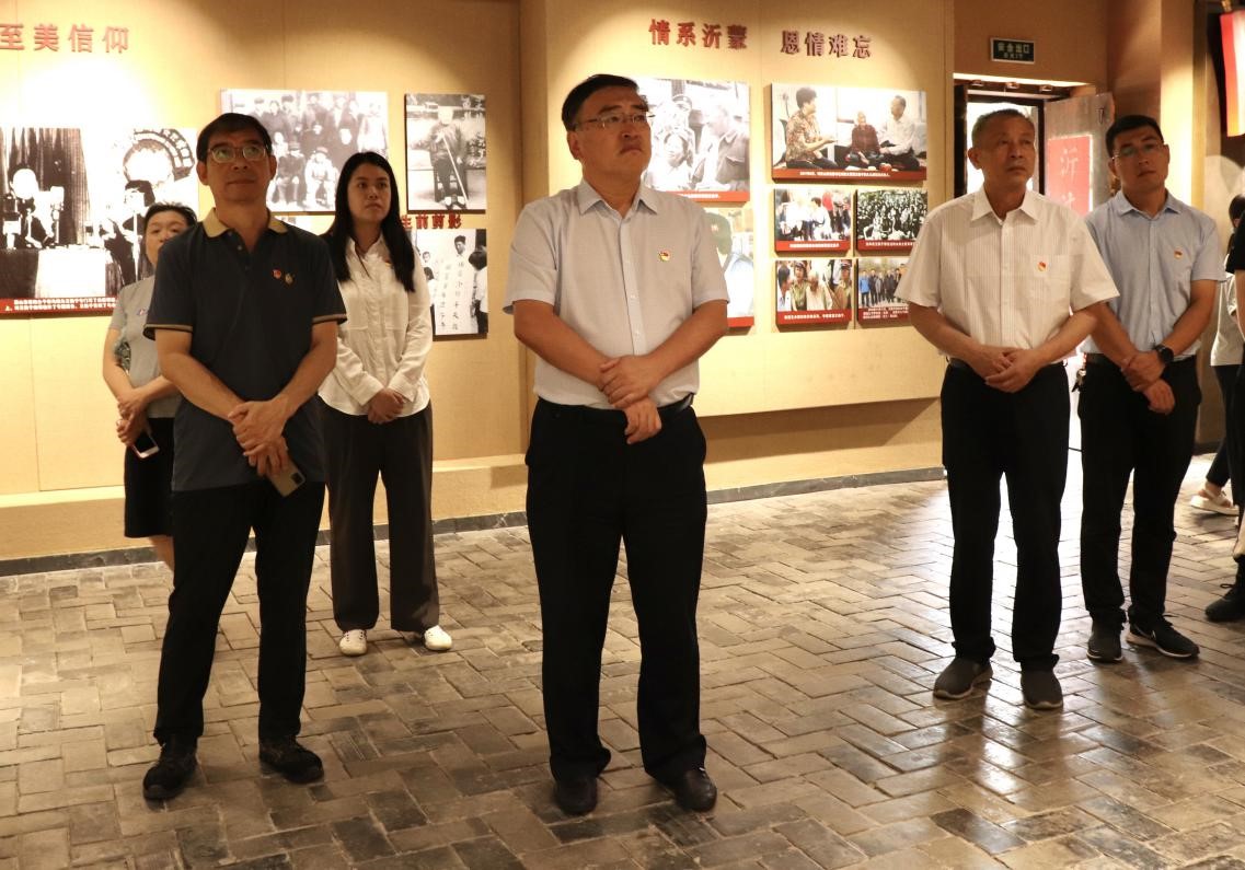 1689908867349009739.jpg 1689908867349009739.jpg